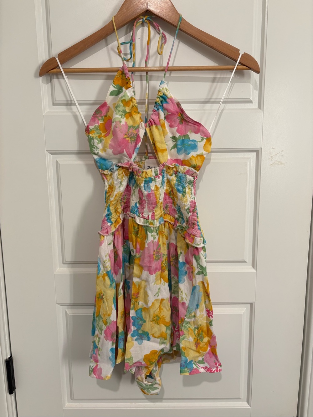 Sky to Moon Floral Halter Romper Women’s Small Open Back Smocked